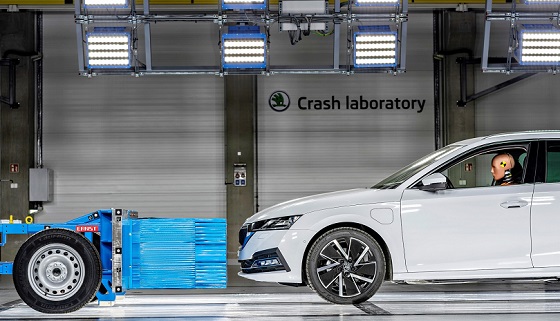 Skoda crash lab 20 test